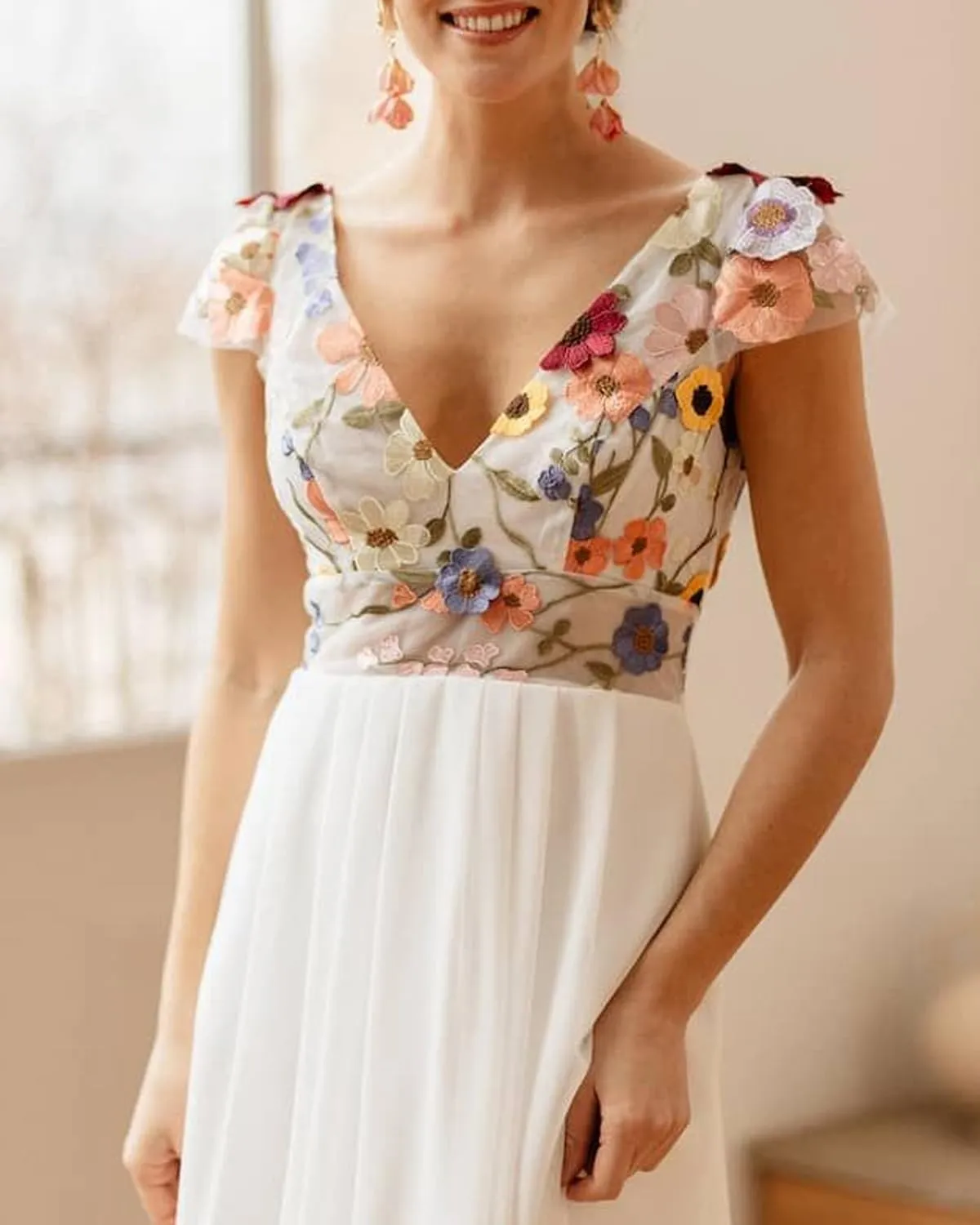 3D Flower Wedding Dresses for Bride Boho Embroidered Chiffon Cap Sleeve V Neck A Line Backless Bridal Gowns