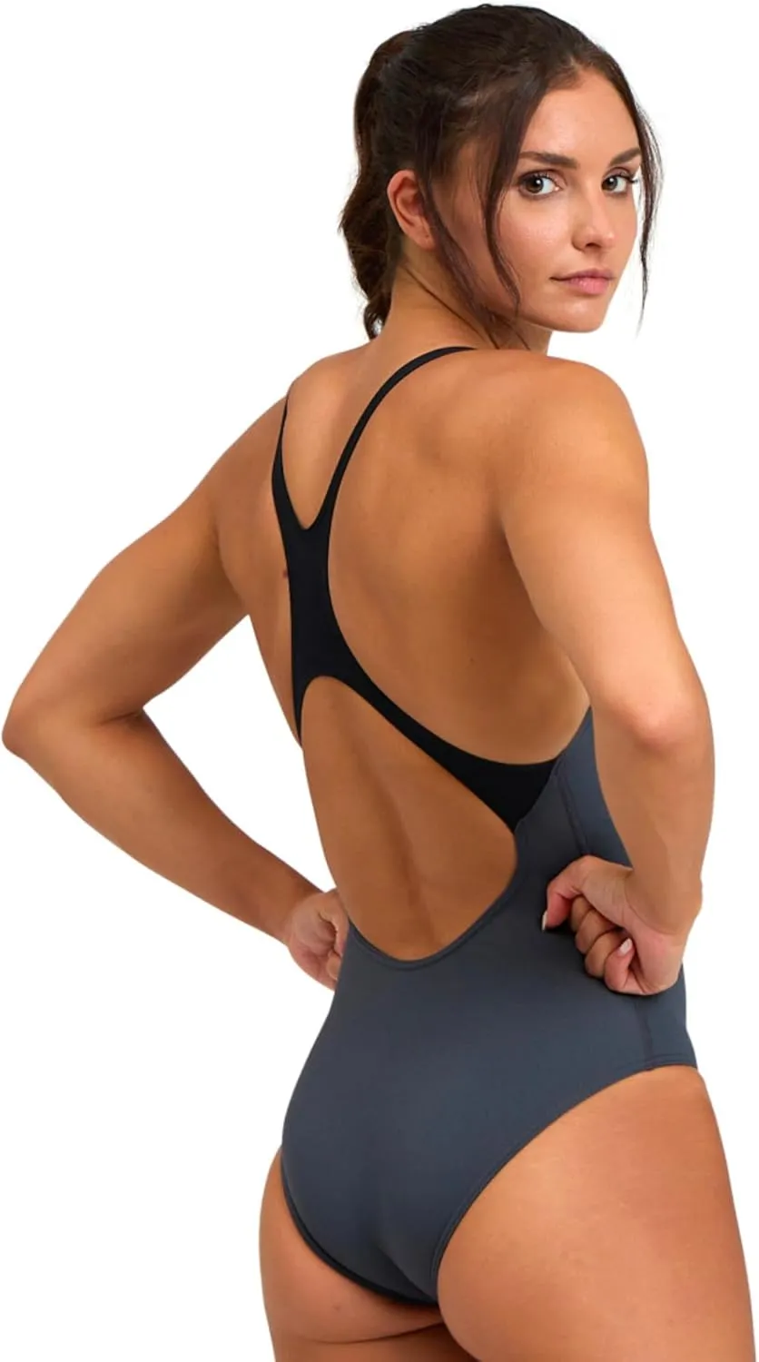 ARENA Women's Team Solid Athletic One Piece Swimsuit - Quick Drying, Chlorine Resistant, Sporty Ladies Swimsuit