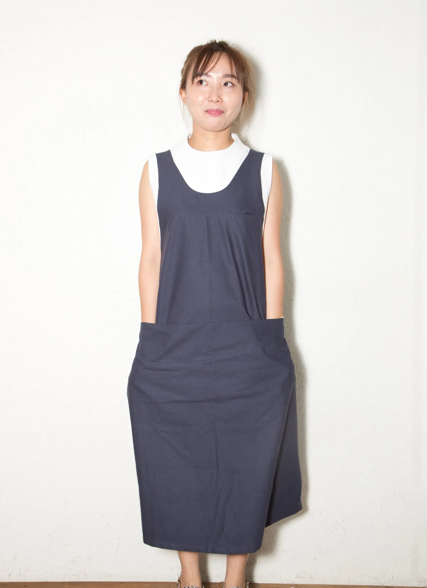 Banana Leaf Pocket Apron (Adult) - Dark Blue