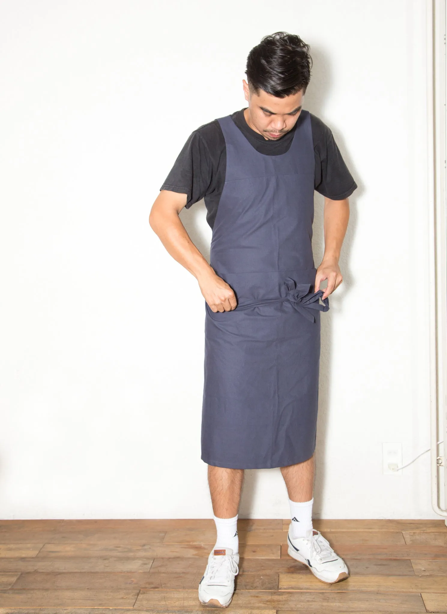 Banana Leaf Pocket Apron (Adult) - Dark Blue