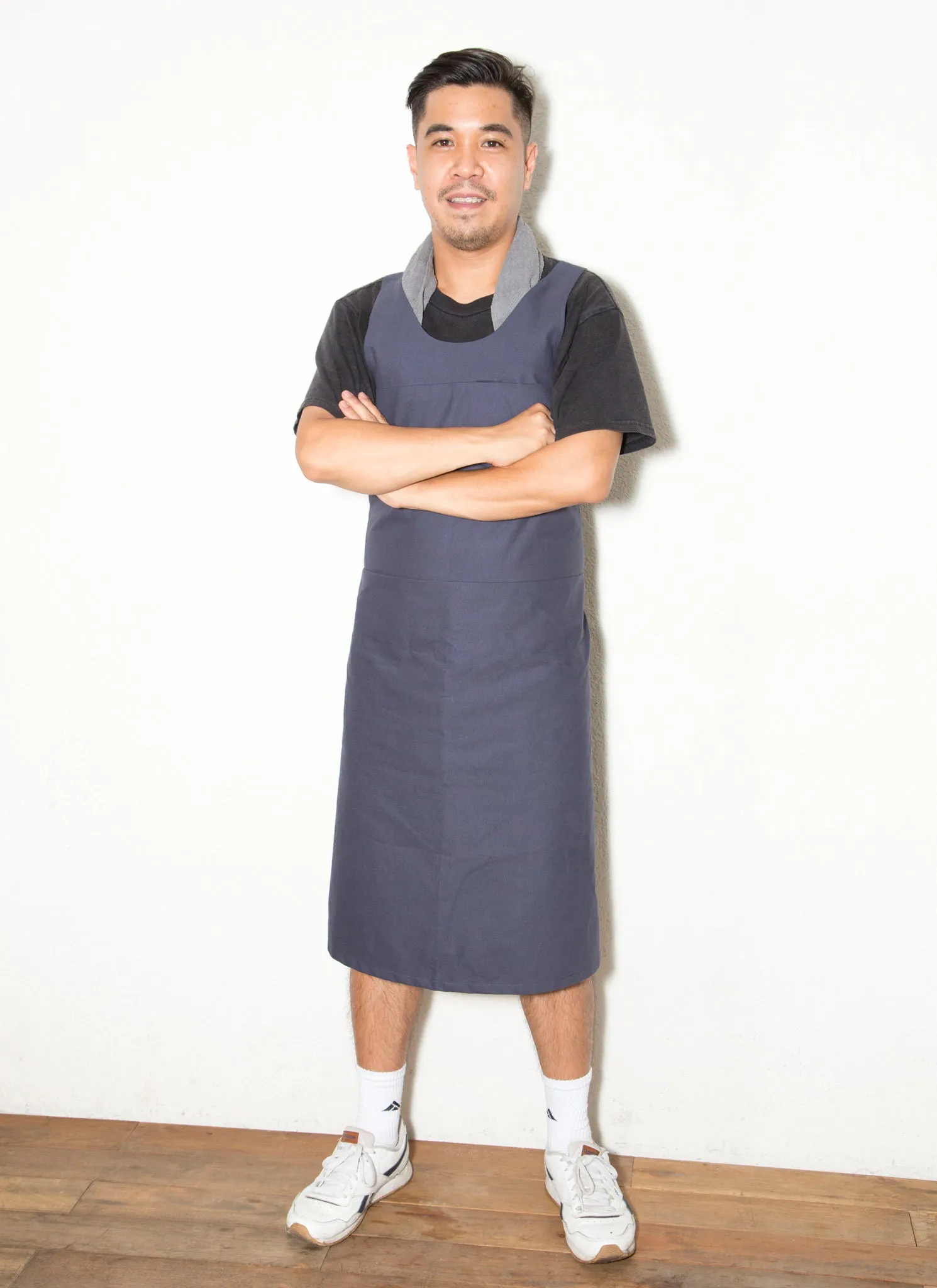 Banana Leaf Pocket Apron (Adult) - Dark Blue