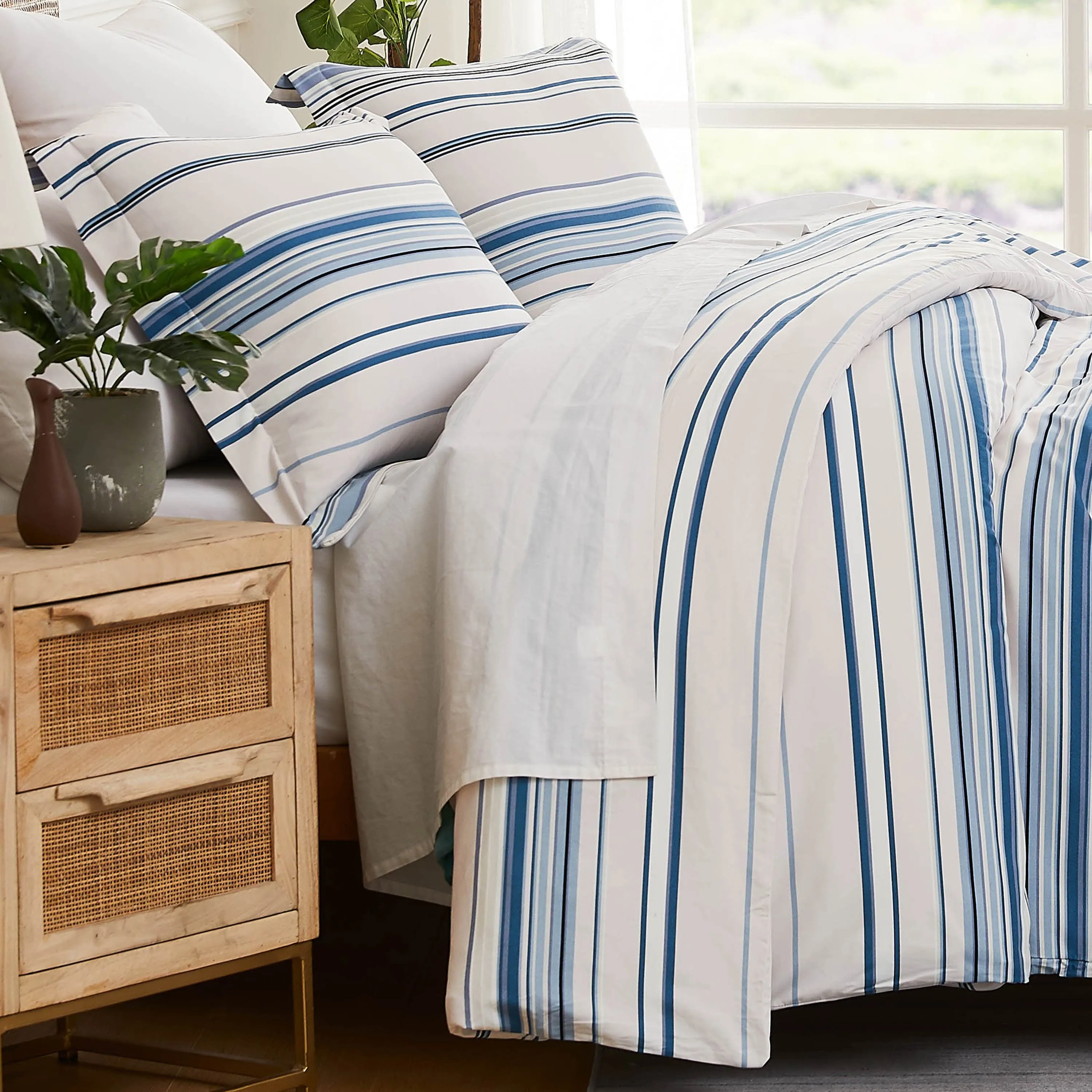Coastal Stripes Comforter Set