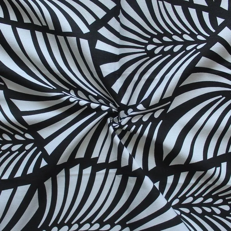 Cotton Black Zebra With Solid Pocket Free Size Apron Pack Of 1