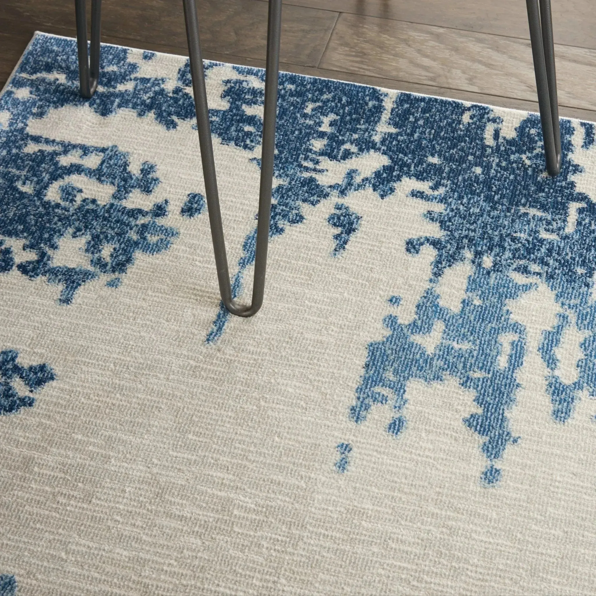 Etchings ETC04 Ivory/Blue Rug