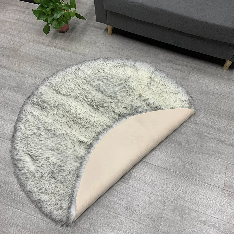 Grey Tipped Round Rug