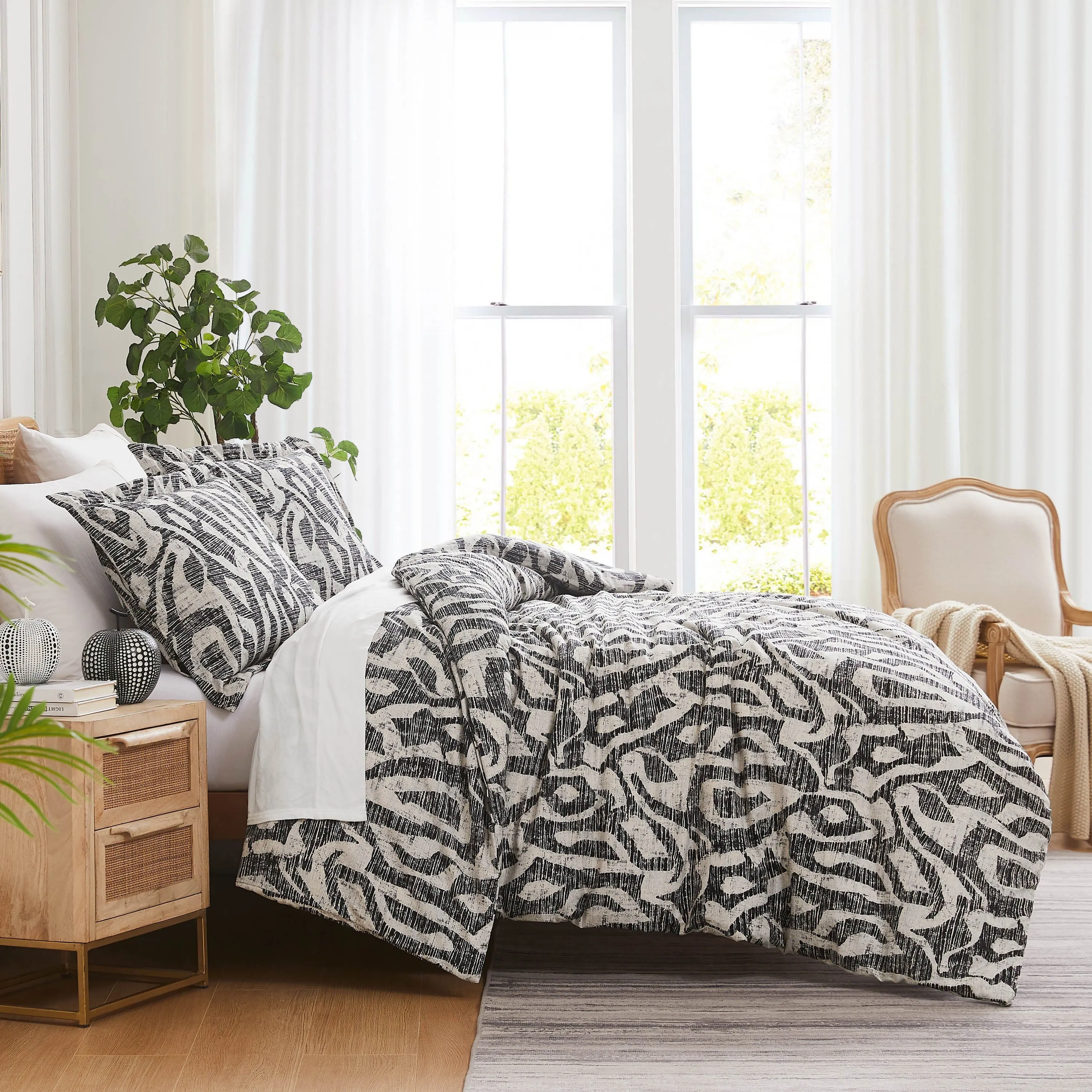 Khari Oversized Comforter Set