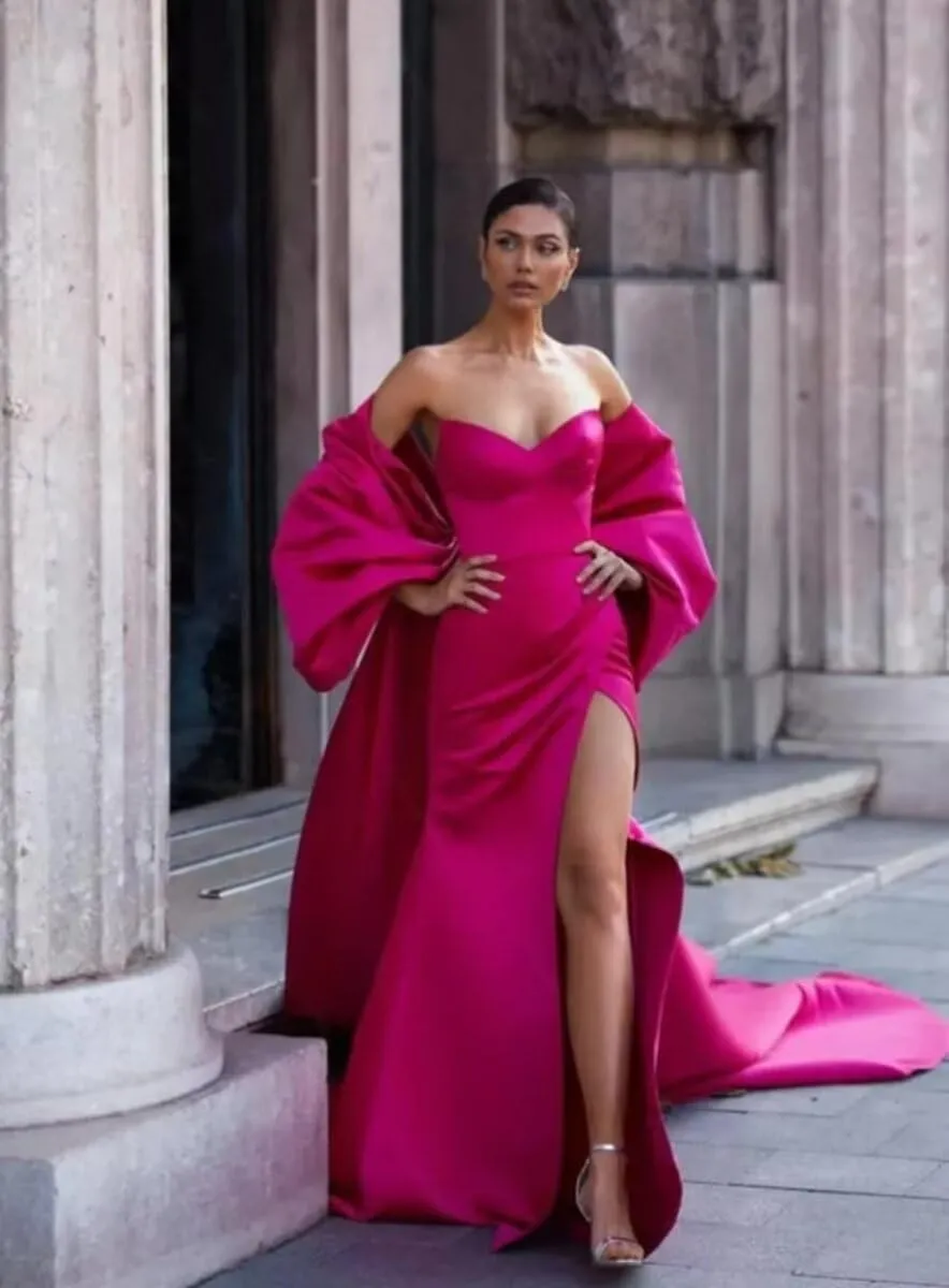 Mouccy Wedding Cape with Big Bow Sleeves Satin Cloak for Bridal Accessories 2M Cathedral Length Wrap Detachable Train