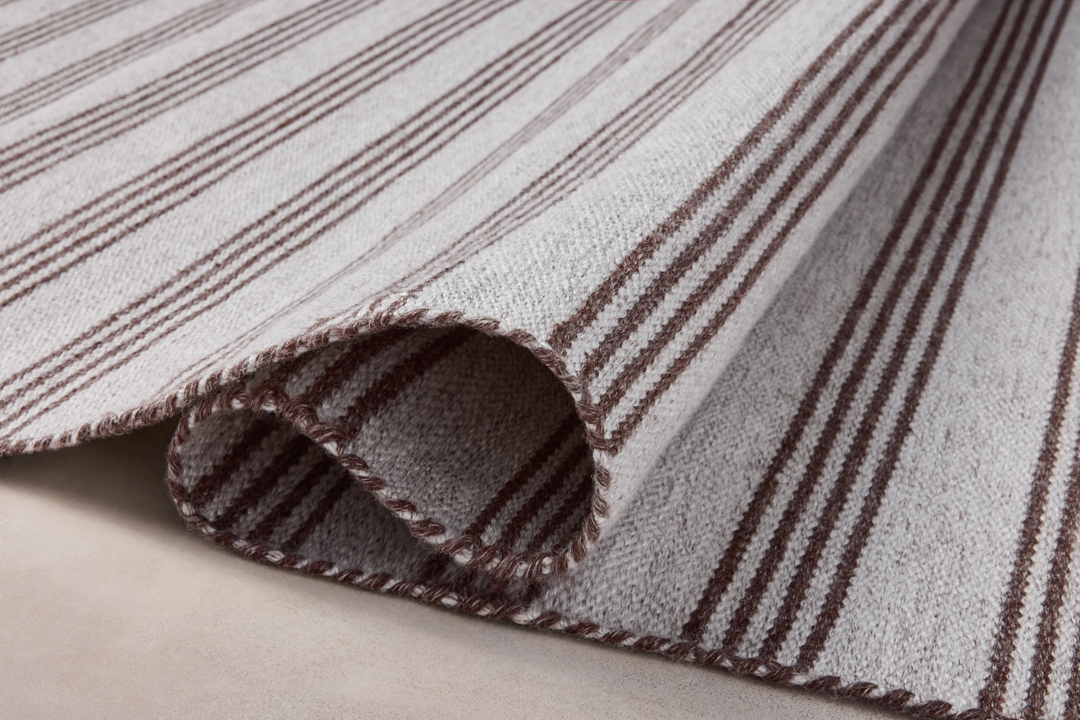 OVERSTOCK RUG - Loloi Charlie Silver / Bark Rug - 3'6" x 5'6"