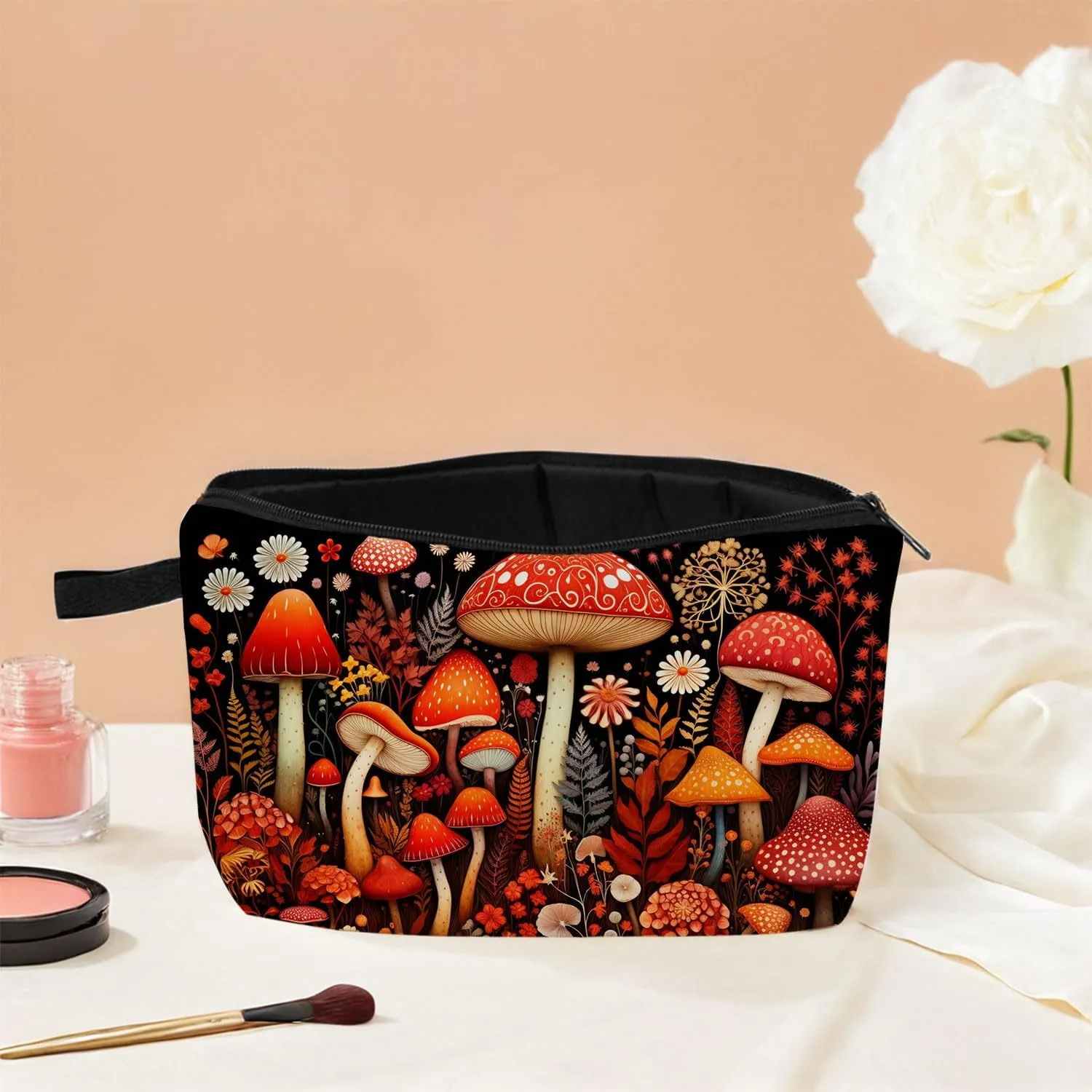 Red Mushroom Makeup Bag Mushroom Accessories Travel Cosmetic Bag Makeup Organizer Bag Zipper Pouch Gifts for Plant Lovers