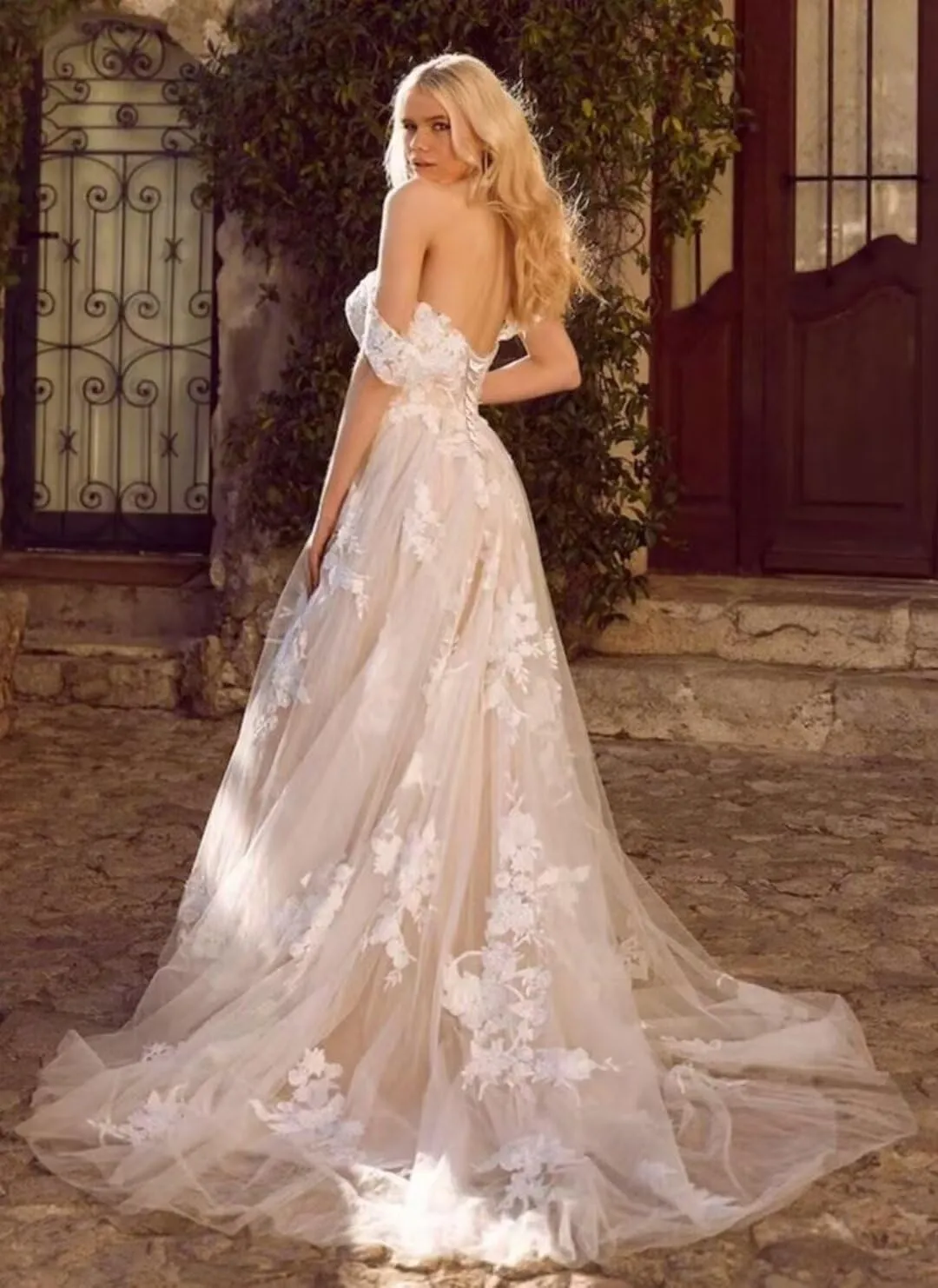 Wedding Dresses for Bride 2024 Boho Beach Lace Appliques Mermaid Beaded V Neck Bridal Gown for Women with Train